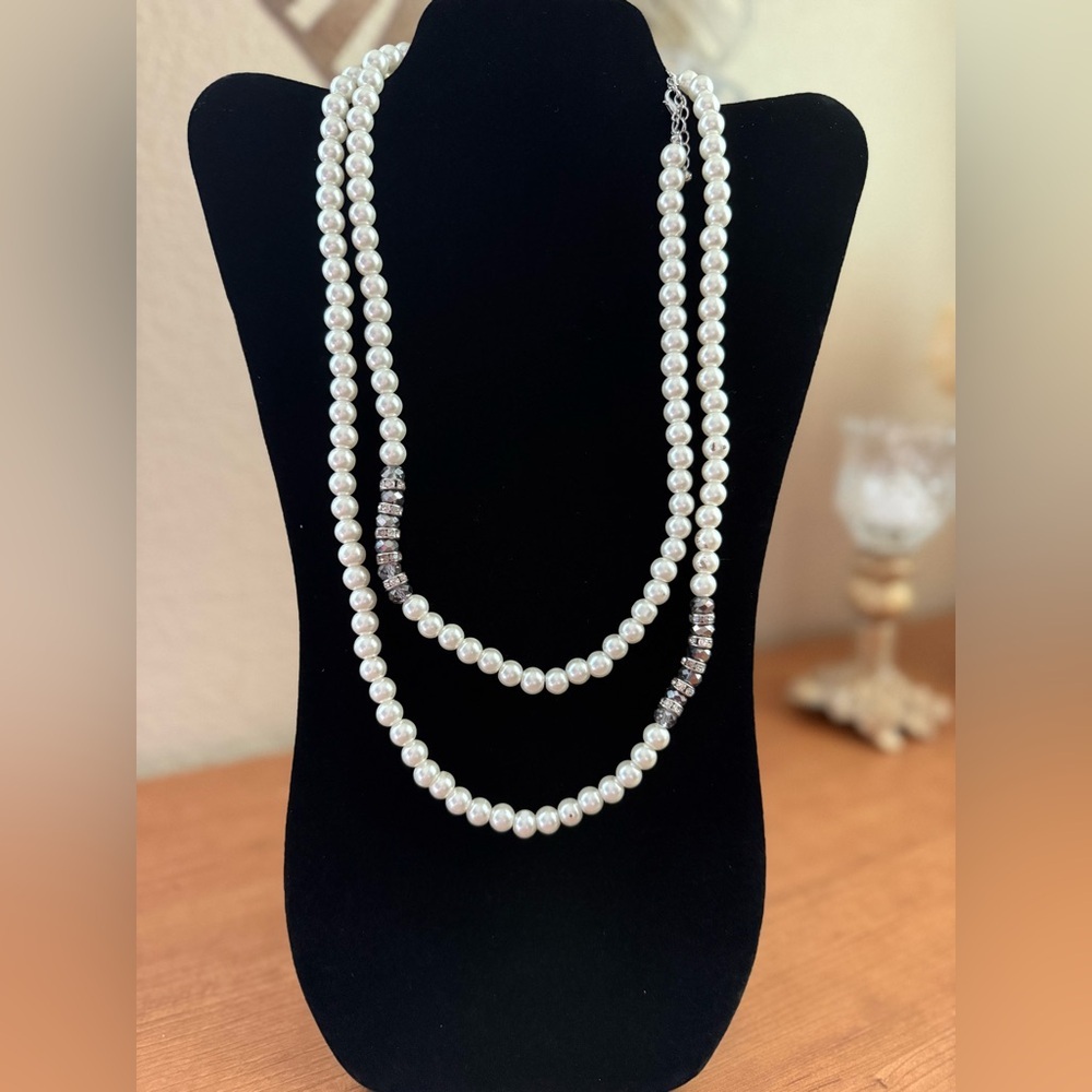 Faux Pearl Double Strand
Alternating Silver Beads With Gems Necklace 23"